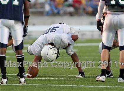 Thumbnail 1 in Stony Point JV Gold @ McNeil JV Soph (9/30/2010) photogallery.