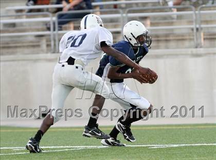 Thumbnail 2 in Stony Point JV Gold @ McNeil JV Soph (9/30/2010) photogallery.
