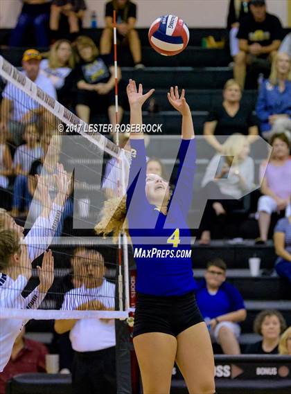 Thumbnail 1 in Clemens @ Seguin photogallery.