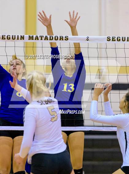 Thumbnail 3 in Clemens @ Seguin photogallery.