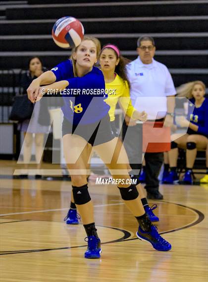 Thumbnail 1 in Clemens @ Seguin photogallery.