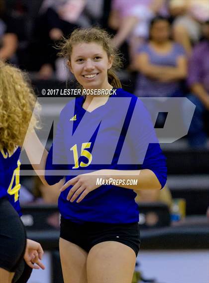 Thumbnail 3 in Clemens @ Seguin photogallery.
