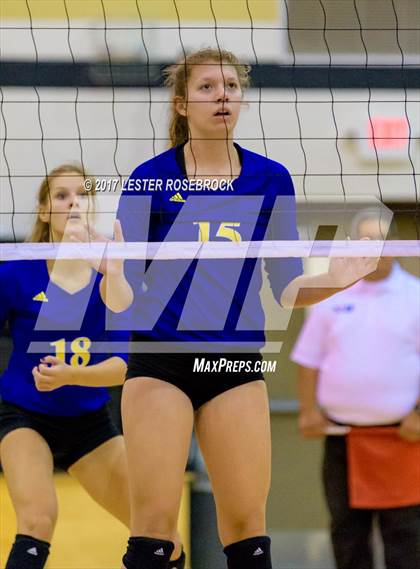 Thumbnail 2 in Clemens @ Seguin photogallery.