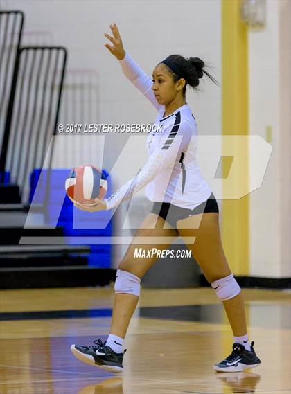 Thumbnail 3 in Clemens @ Seguin photogallery.