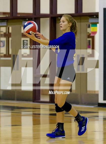 Thumbnail 2 in Clemens @ Seguin photogallery.
