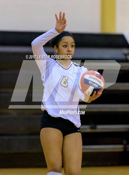 Thumbnail 2 in Clemens @ Seguin photogallery.