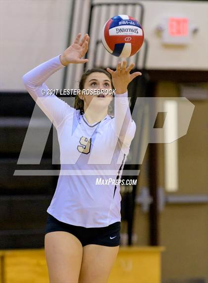 Thumbnail 2 in Clemens @ Seguin photogallery.