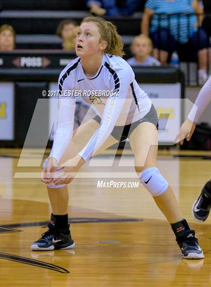 Thumbnail 2 in Clemens @ Seguin photogallery.