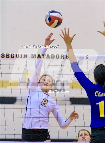 Thumbnail 3 in Clemens @ Seguin photogallery.