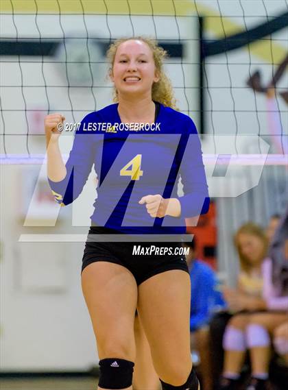 Thumbnail 1 in Clemens @ Seguin photogallery.