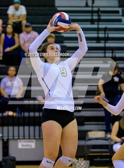 Thumbnail 2 in Clemens @ Seguin photogallery.