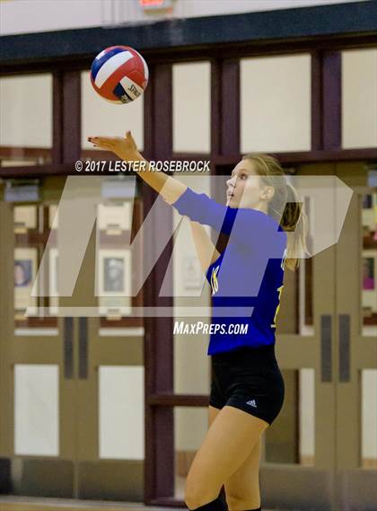 Thumbnail 3 in Clemens @ Seguin photogallery.