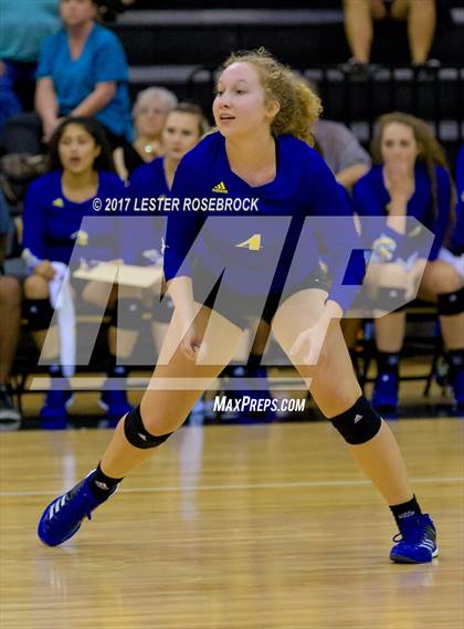 Thumbnail 3 in Clemens @ Seguin photogallery.