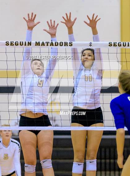Thumbnail 3 in Clemens @ Seguin photogallery.