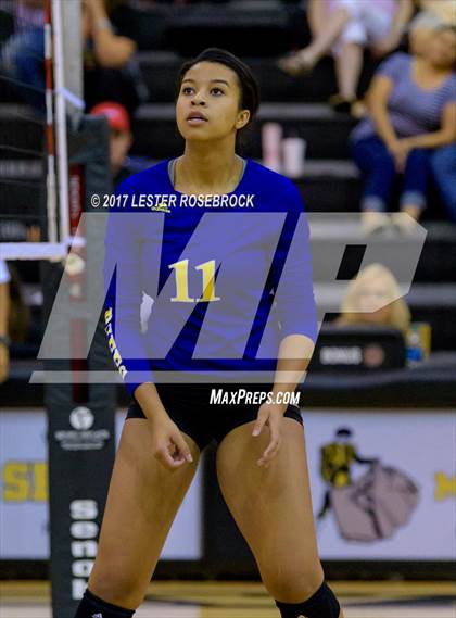 Thumbnail 2 in Clemens @ Seguin photogallery.