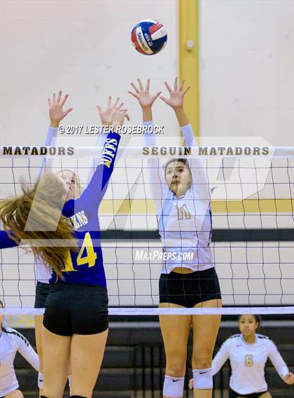Thumbnail 3 in Clemens @ Seguin photogallery.
