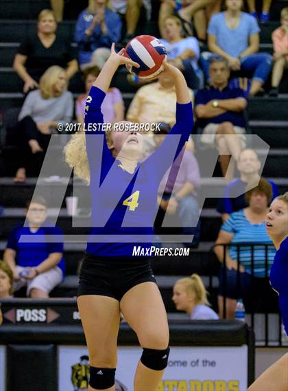 Thumbnail 3 in Clemens @ Seguin photogallery.