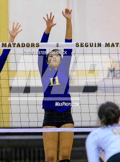 Thumbnail 1 in Clemens @ Seguin photogallery.