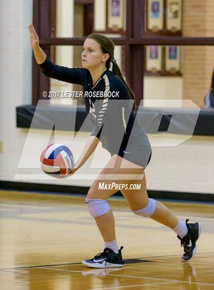 Thumbnail 3 in Clemens @ Seguin photogallery.