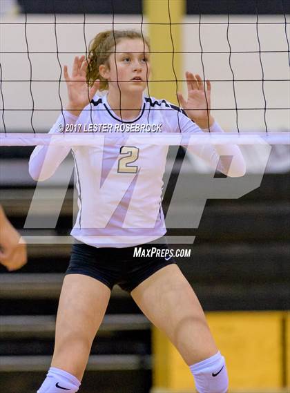 Thumbnail 2 in Clemens @ Seguin photogallery.