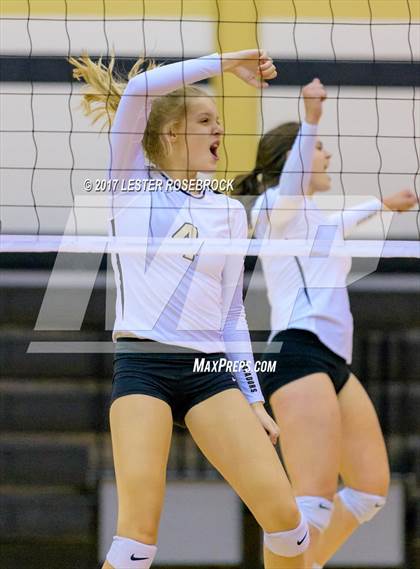 Thumbnail 1 in Clemens @ Seguin photogallery.