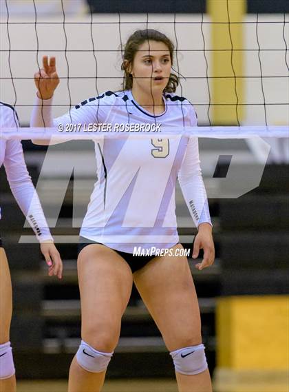 Thumbnail 2 in Clemens @ Seguin photogallery.