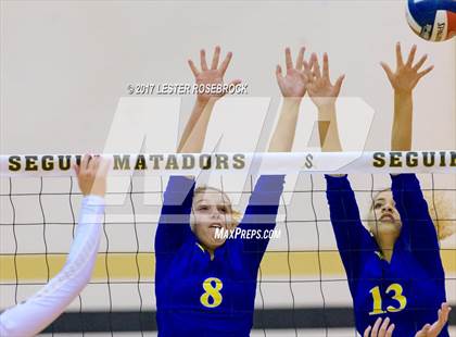 Thumbnail 3 in Clemens @ Seguin photogallery.