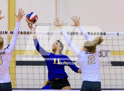 Thumbnail 3 in Clemens @ Seguin photogallery.