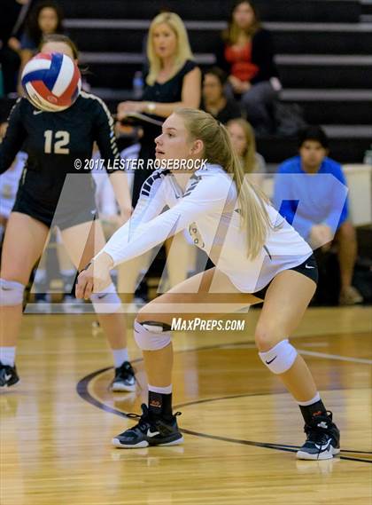 Thumbnail 2 in Clemens @ Seguin photogallery.