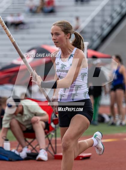 Thumbnail 2 in Phoenix Invitational photogallery.