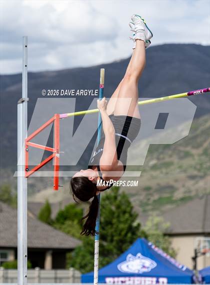 Thumbnail 1 in Phoenix Invitational photogallery.