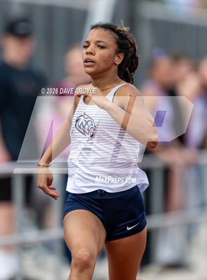 Thumbnail 2 in Phoenix Invitational photogallery.