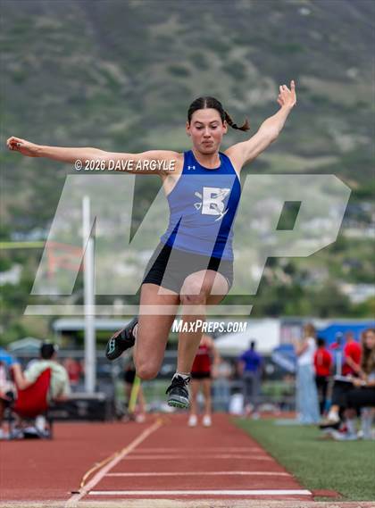 Thumbnail 3 in Phoenix Invitational photogallery.