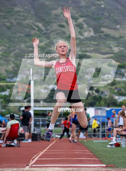 Thumbnail 3 in Phoenix Invitational photogallery.