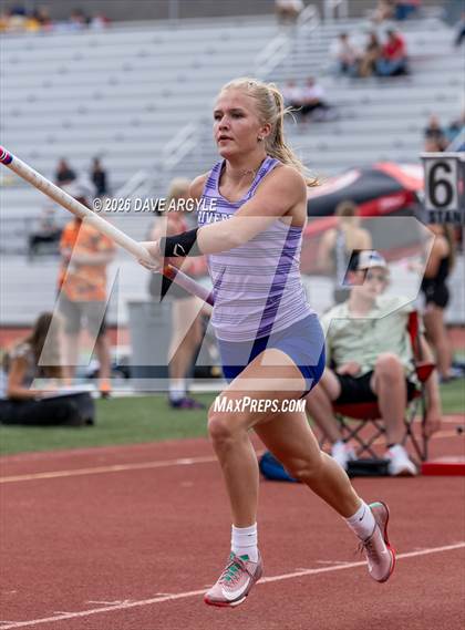 Thumbnail 1 in Phoenix Invitational photogallery.