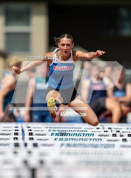 Thumbnail 3 in Phoenix Invitational photogallery.