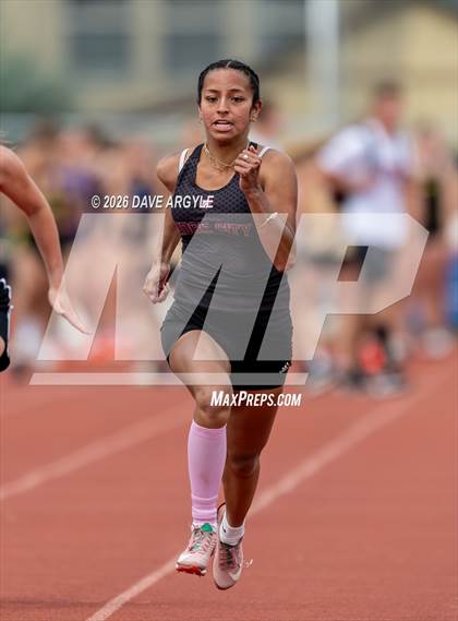 Thumbnail 1 in Phoenix Invitational photogallery.