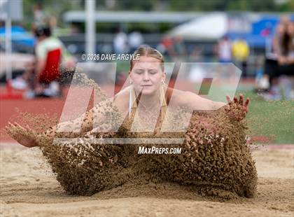 Thumbnail 2 in Phoenix Invitational photogallery.