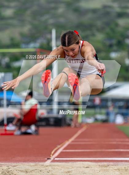 Thumbnail 1 in Phoenix Invitational photogallery.