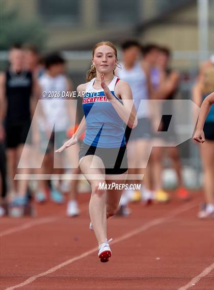 Thumbnail 2 in Phoenix Invitational photogallery.