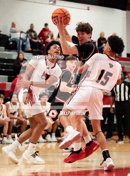Thumbnail 1 in Landrum @ Fox Creek (SCHSL 2A Round 2) photogallery.