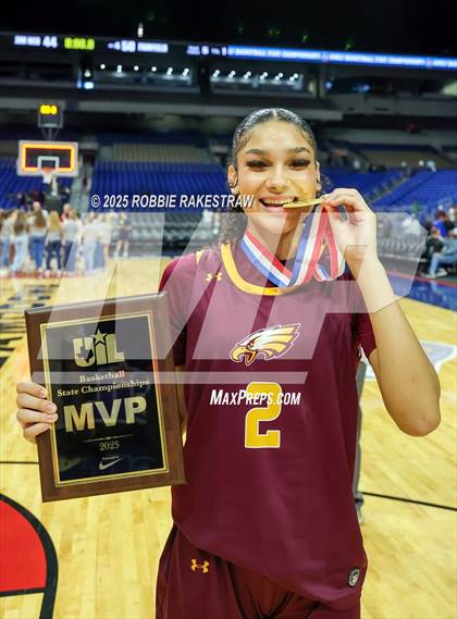 Thumbnail 3 in Fairfield vs. Jim Ned (UIL 3A Basketball Division I Final Medal Ceremony) photogallery.