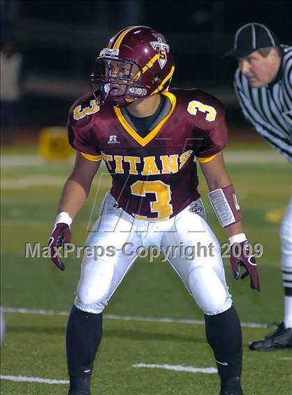 Thumbnail 2 in New London @ Sheehan photogallery.