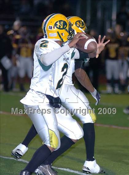 Thumbnail 2 in New London @ Sheehan photogallery.