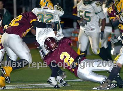 Thumbnail 2 in New London @ Sheehan photogallery.
