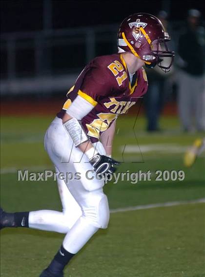 Thumbnail 3 in New London @ Sheehan photogallery.