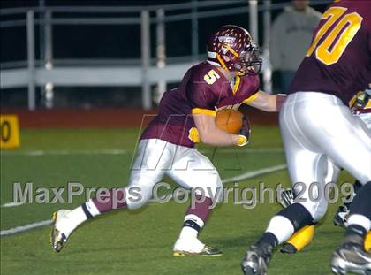 Thumbnail 1 in New London @ Sheehan photogallery.