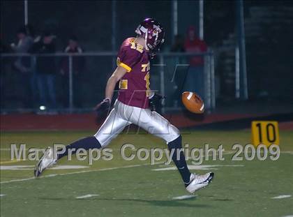 Thumbnail 3 in New London @ Sheehan photogallery.