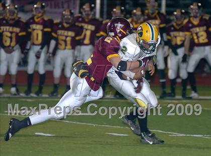 Thumbnail 3 in New London @ Sheehan photogallery.