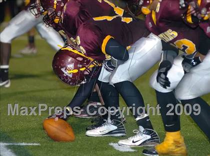 Thumbnail 1 in New London @ Sheehan photogallery.